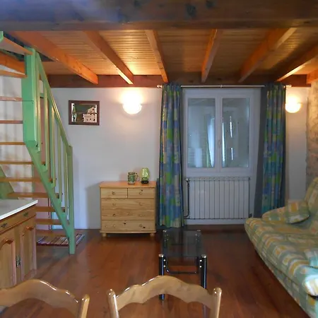 Du Plo Feriehus La Cresse